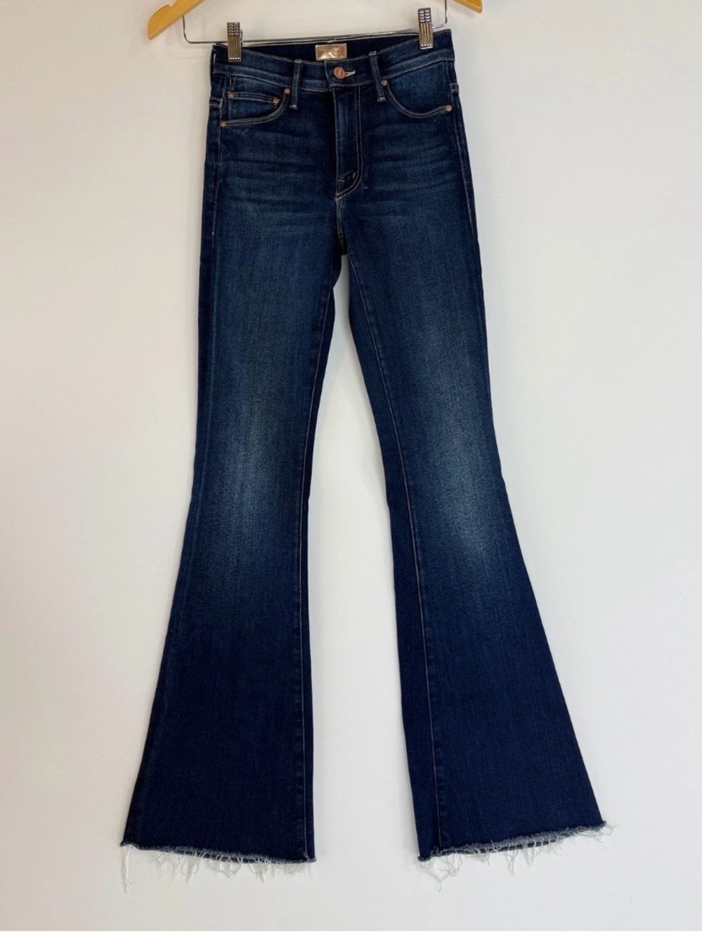 MOTHER The Weekender Fray Jeans Womens 28 Blue Dark Wash Flare Denim Jeans